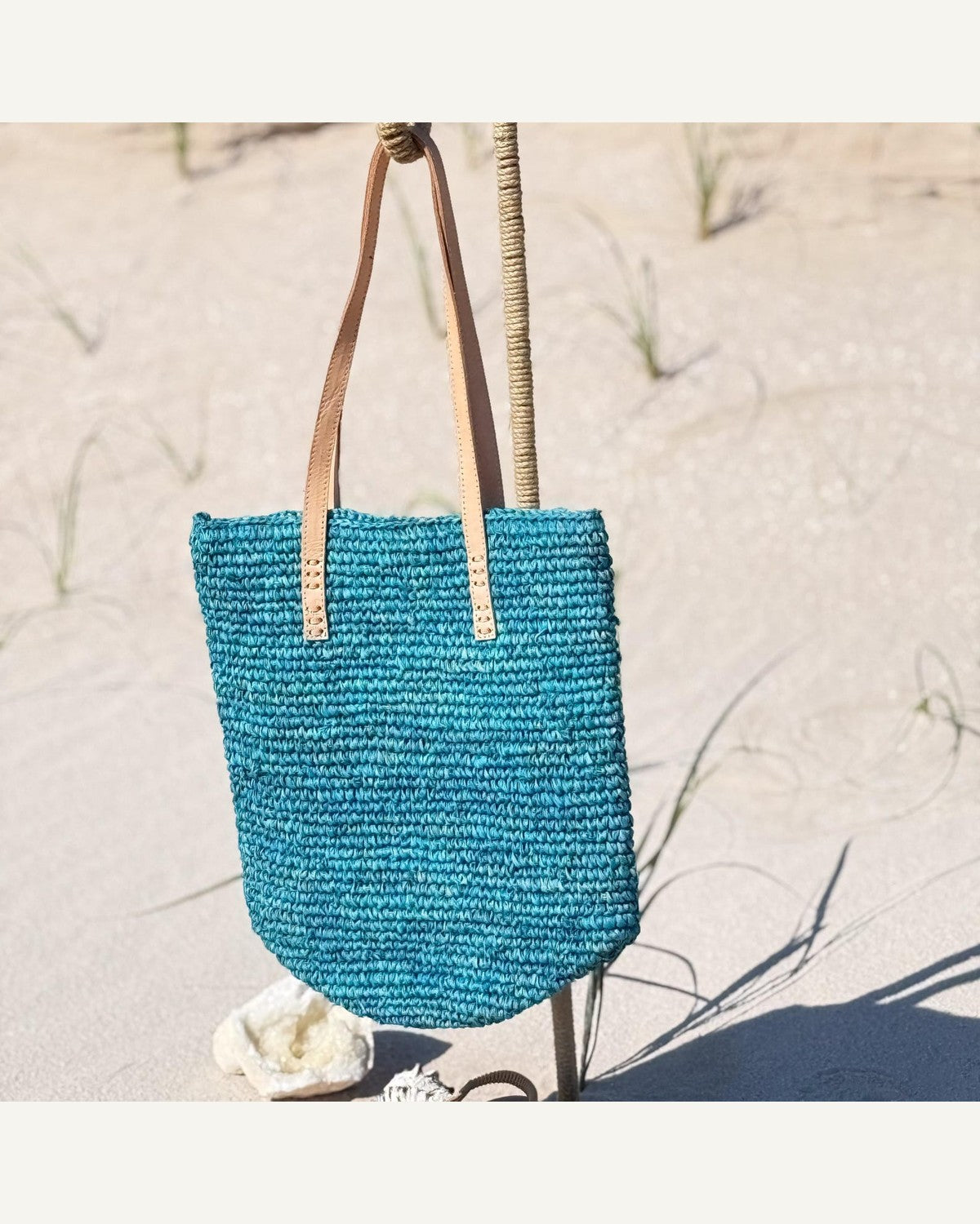 Raffia Weave Shoulder Sack Bag product image 4